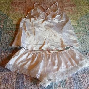 Victoria's secret pajama set